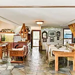 Azure Coast Seafront Retreat Βίλα