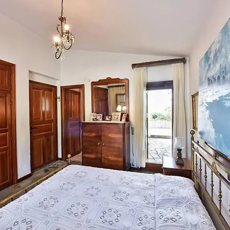 Azure Coast Seafront Retreat