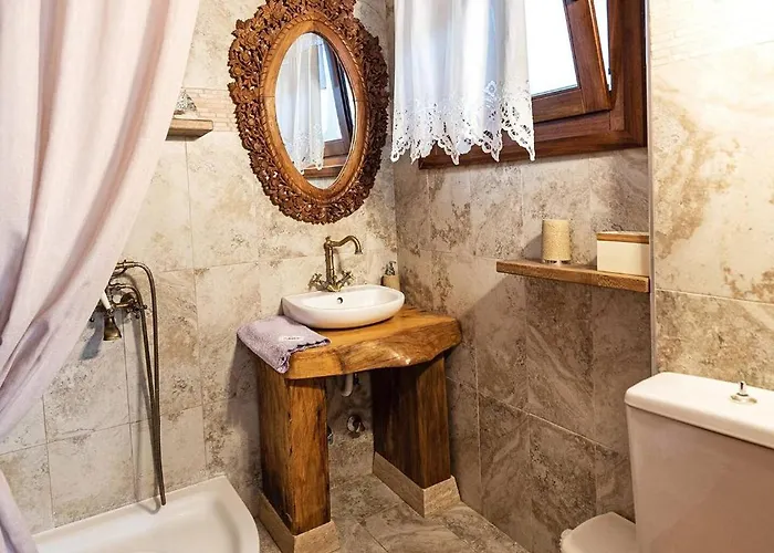 Villa Azure Coast Seafront Retreat *
