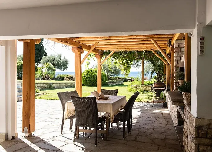 Azure Coast Seafront Retreat *