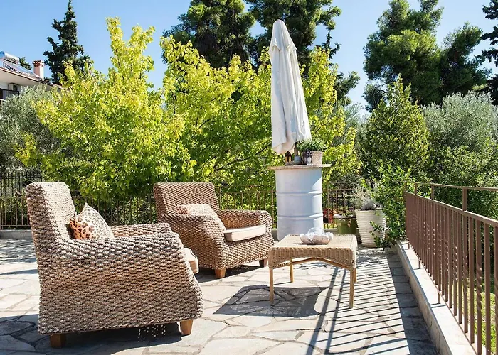 Villa Azure Coast Seafront Retreat Mola Kalyva