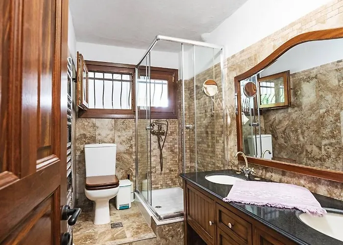 Azure Coast Seafront Retreat