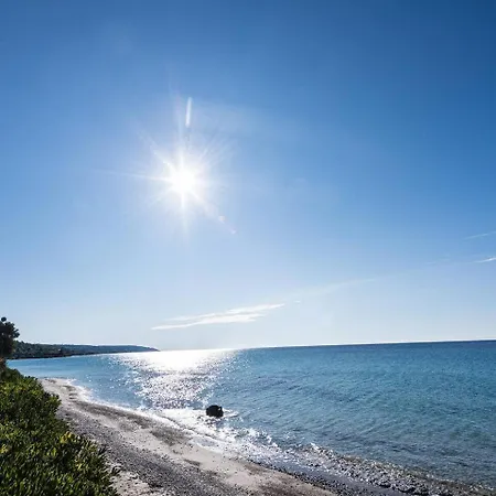 Azure Coast Seafront Retreat Mola Kalyva