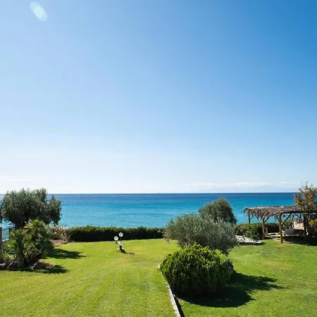Azure Coast Seafront Retreat Mola Kalyva