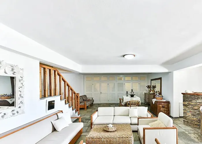 别墅 Azure Coast Seafront Retreat *